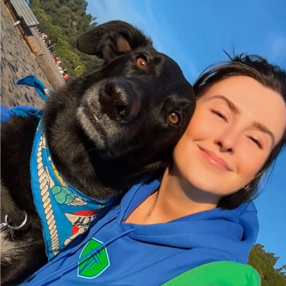 Meet your Posher, Dani